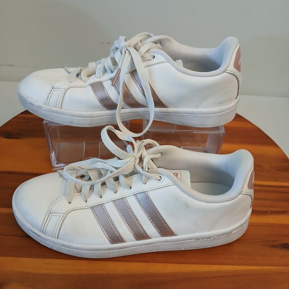 Adidas Gloudform Women 7.5 White Rose Gold Casual Shoes Sneakers DA9524